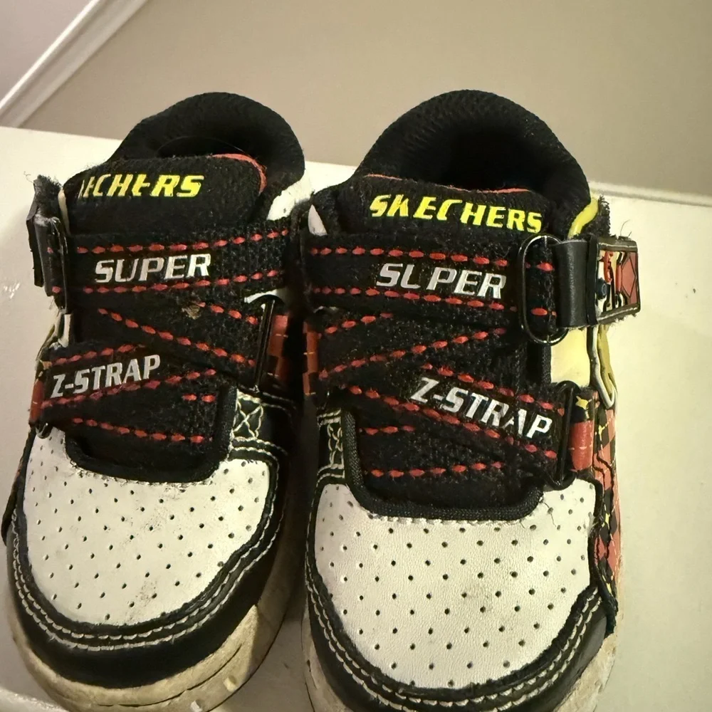 Skechers SpongeBob Baby Shoes - Black and Yellow Size 5